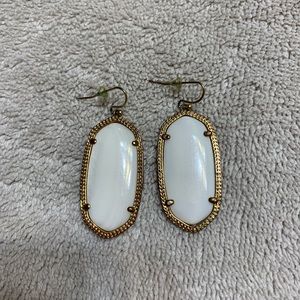 Kendra Scott Elle Earrings White and Gold